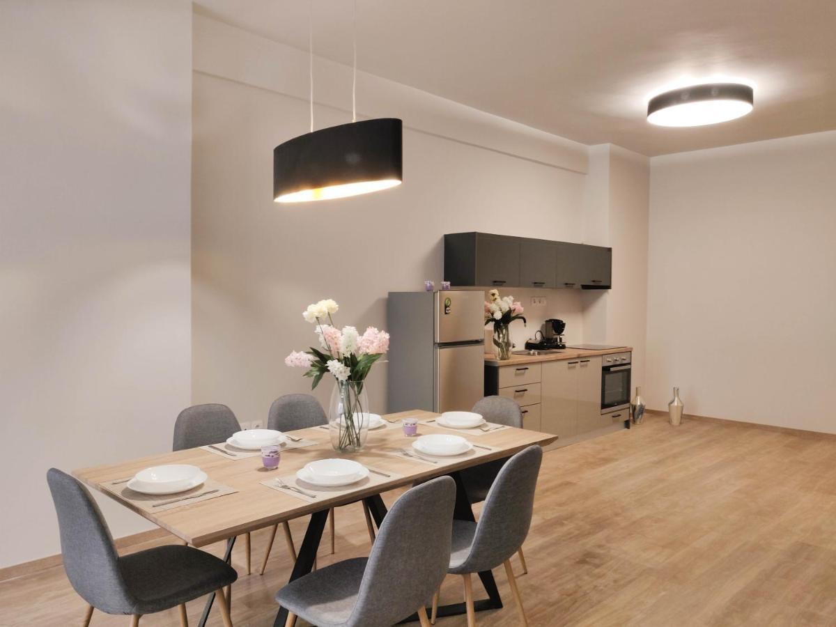 Thisean Modern By