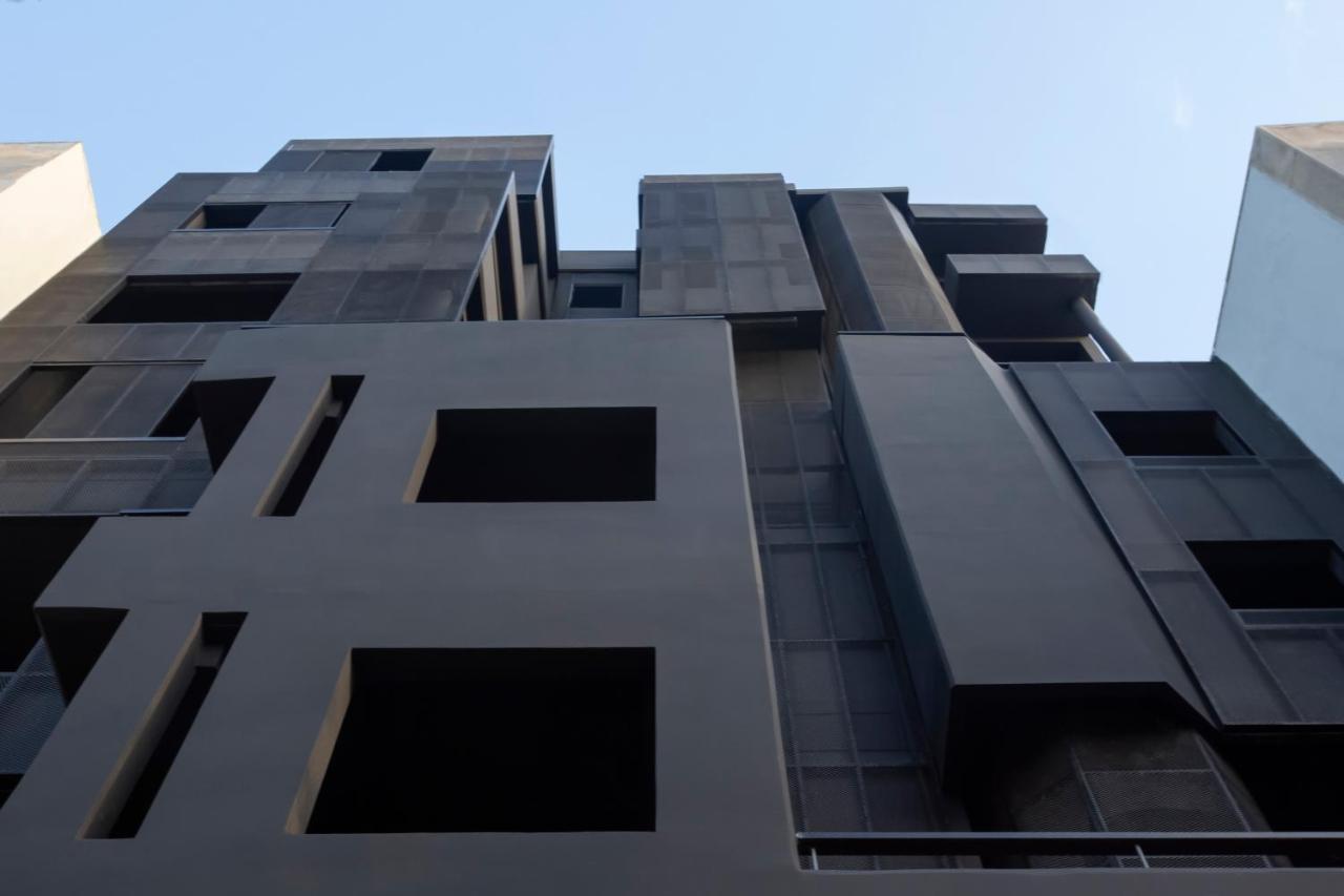 Thisean Modern By